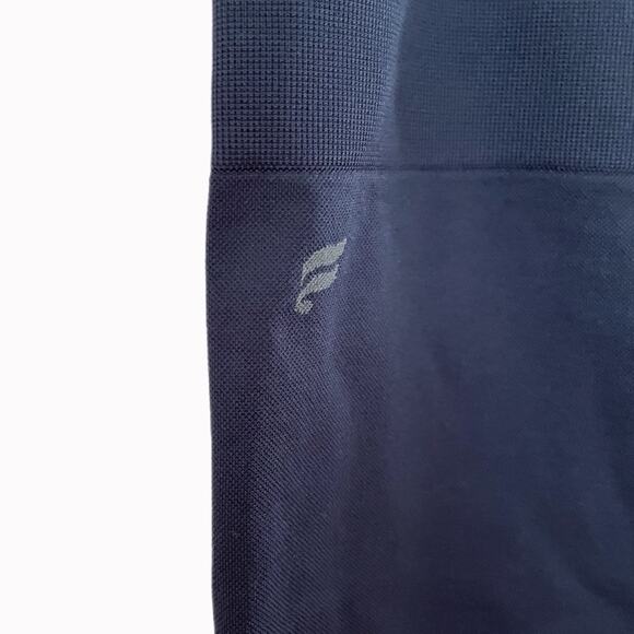 Fabletics Navy Blue Sync High-Waisted Perforated 7/8 Leggings Sz S - Picture 4 of 5